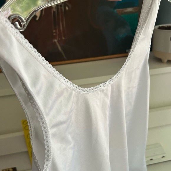 Vintage White Lace Trim Chemise 34 inch - Picture 13 of 14